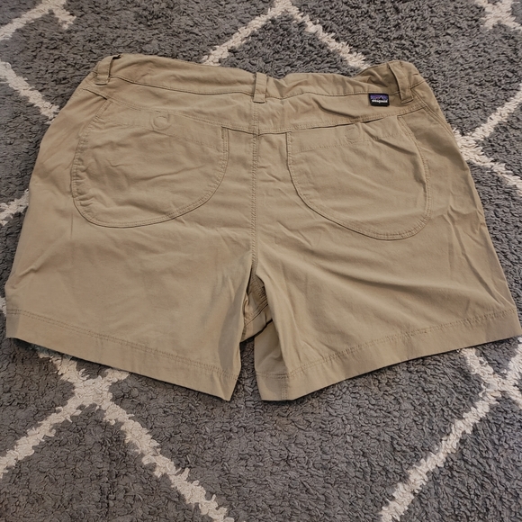 Patagonia Tan Quandry Shorts 4.75" Inseam Size 8 - Picture 5 of 8